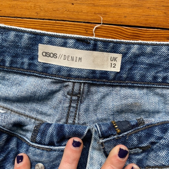 ASOS denim mom shorts - Picture 2 of 3